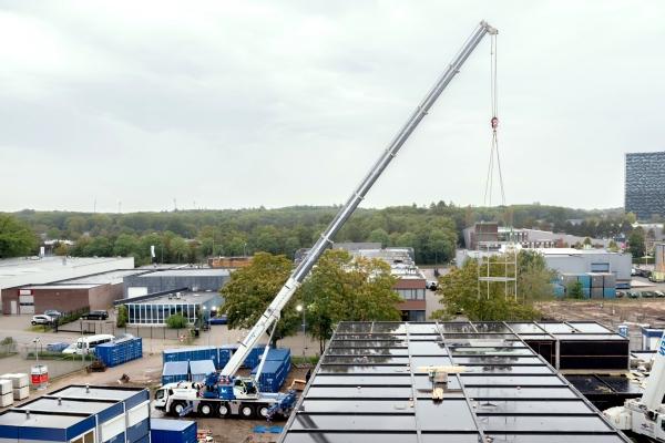 Dutch-prefab-specialist-buys-first-Grove-crane-and-immediately-sets-it-to-work-2.jpg